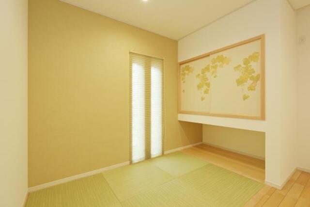 【倉敷市栗坂】スタイリッシュな室内空間にほどよく「木」を採り入れたナチュラルハウスのメイン画像